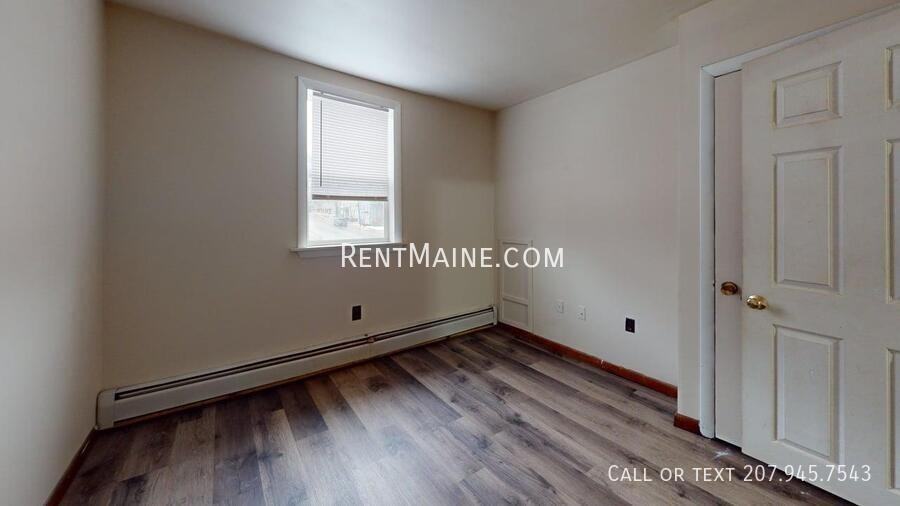 47 Sanford St #5 - Photo 7 of 11