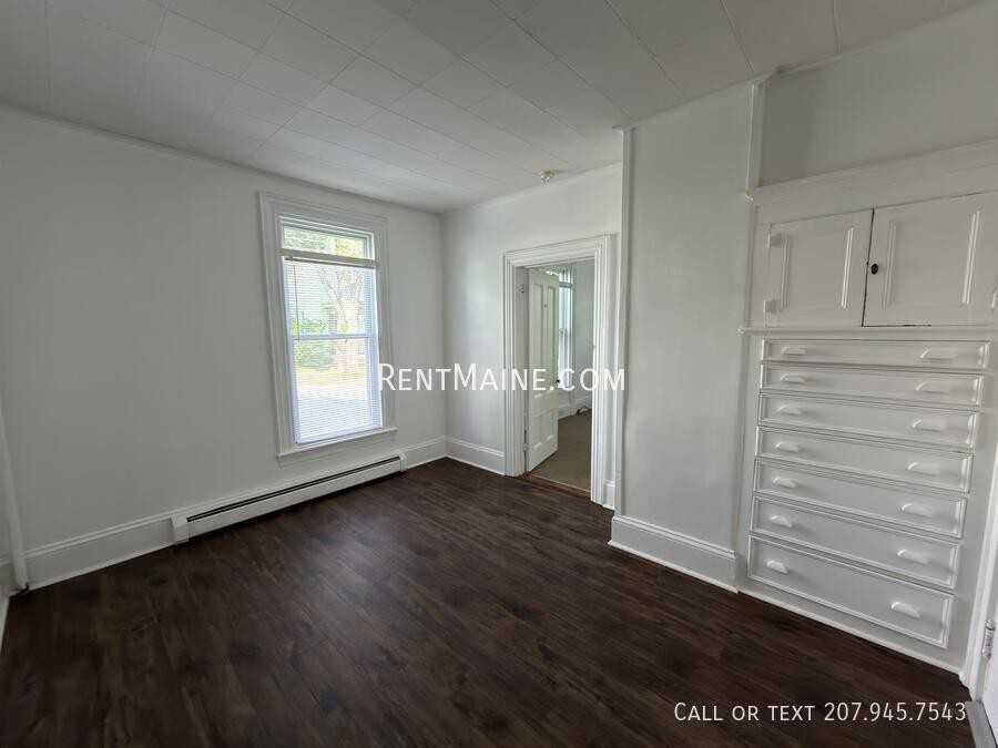 32 Coombs St #2 - Photo 4 of 12