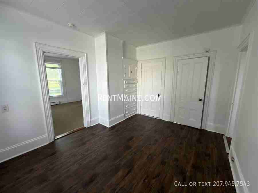 32 Coombs St #2 - Photo 5 of 12