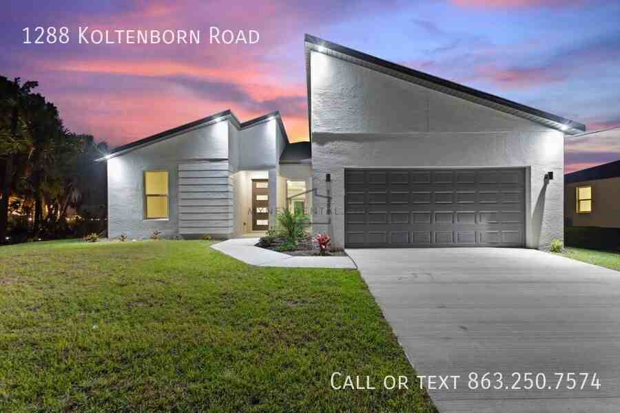 1288 Koltenborn Rd - Photo 3 of 38