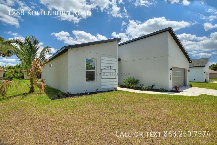 1288 Koltenborn Rd - Photo 6 of 38