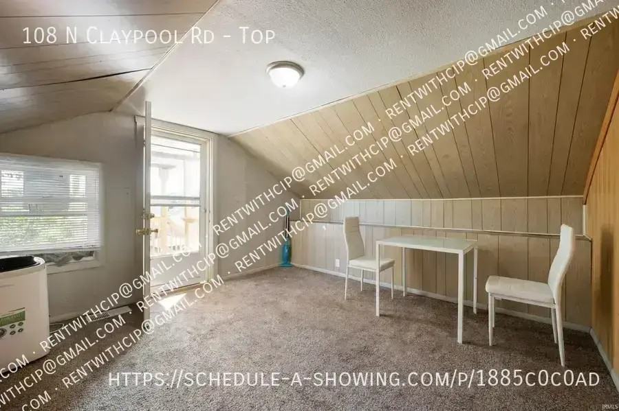 108 N Claypool Rd #TOP - Photo 3 of 4