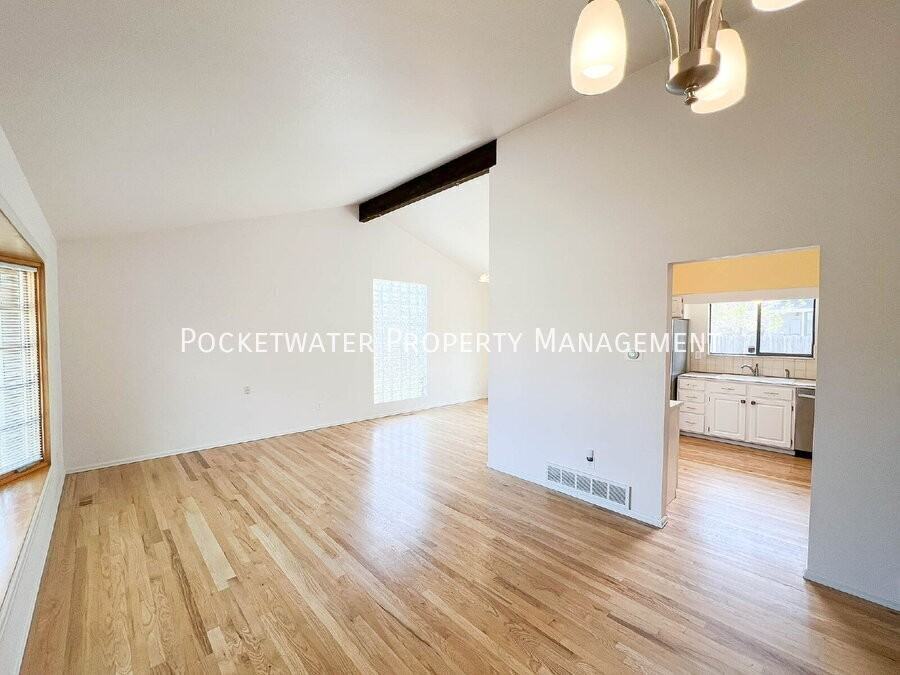 5452 Blackhawk Rd - Photo 4 of 25