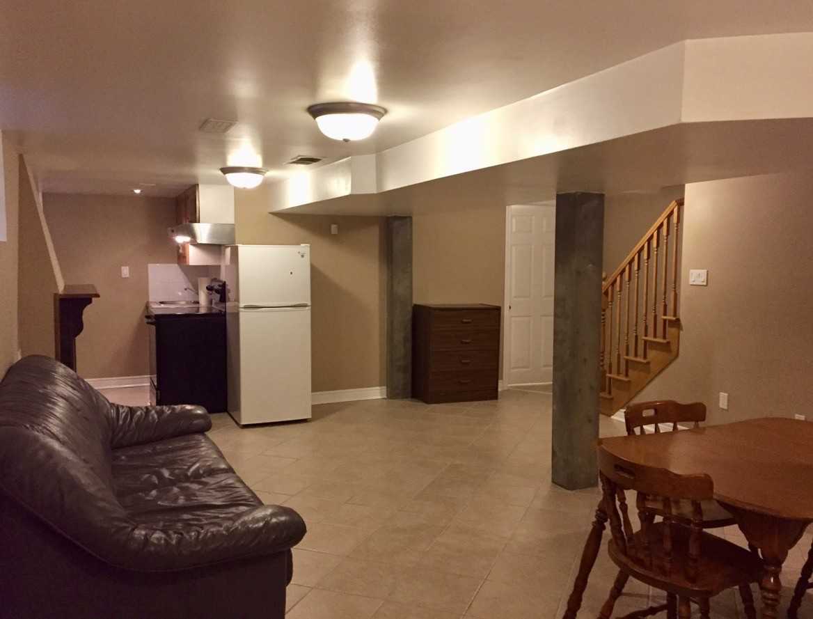 52 Colbourne St #B - Photo 2 of 5