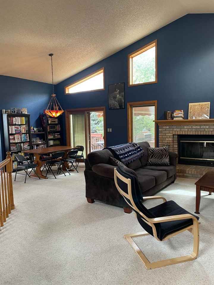5045 Broadmoor Bluffs Dr - Photo 4 of 34