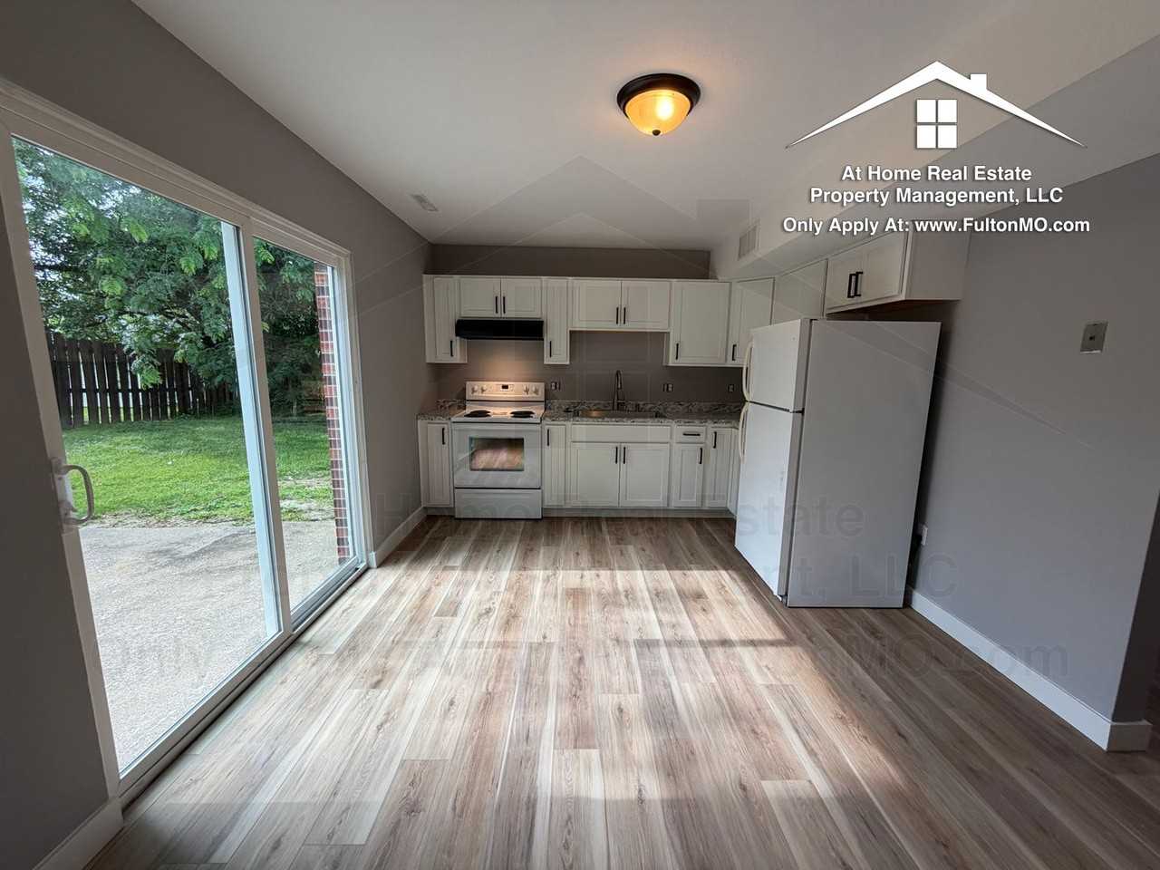 545 Collier Ln - Photo 6 of 27