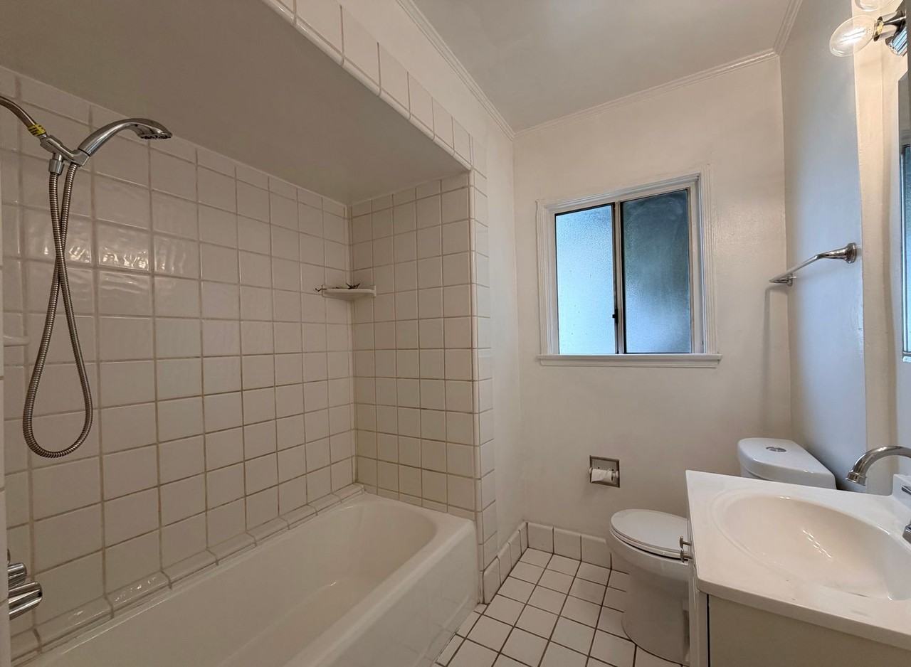4840 1/4 W 18th St - Photo 5 of 6