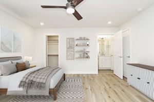 featured image of 954 Belvedere Way #B