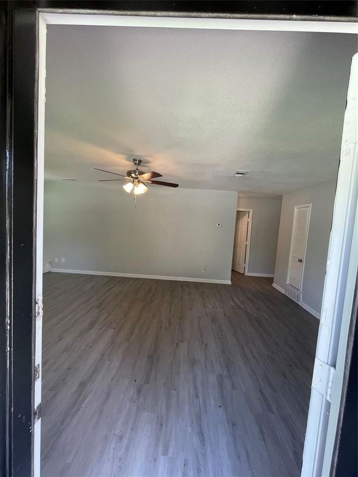 5748 Bowling Dr - Photo 3 of 26