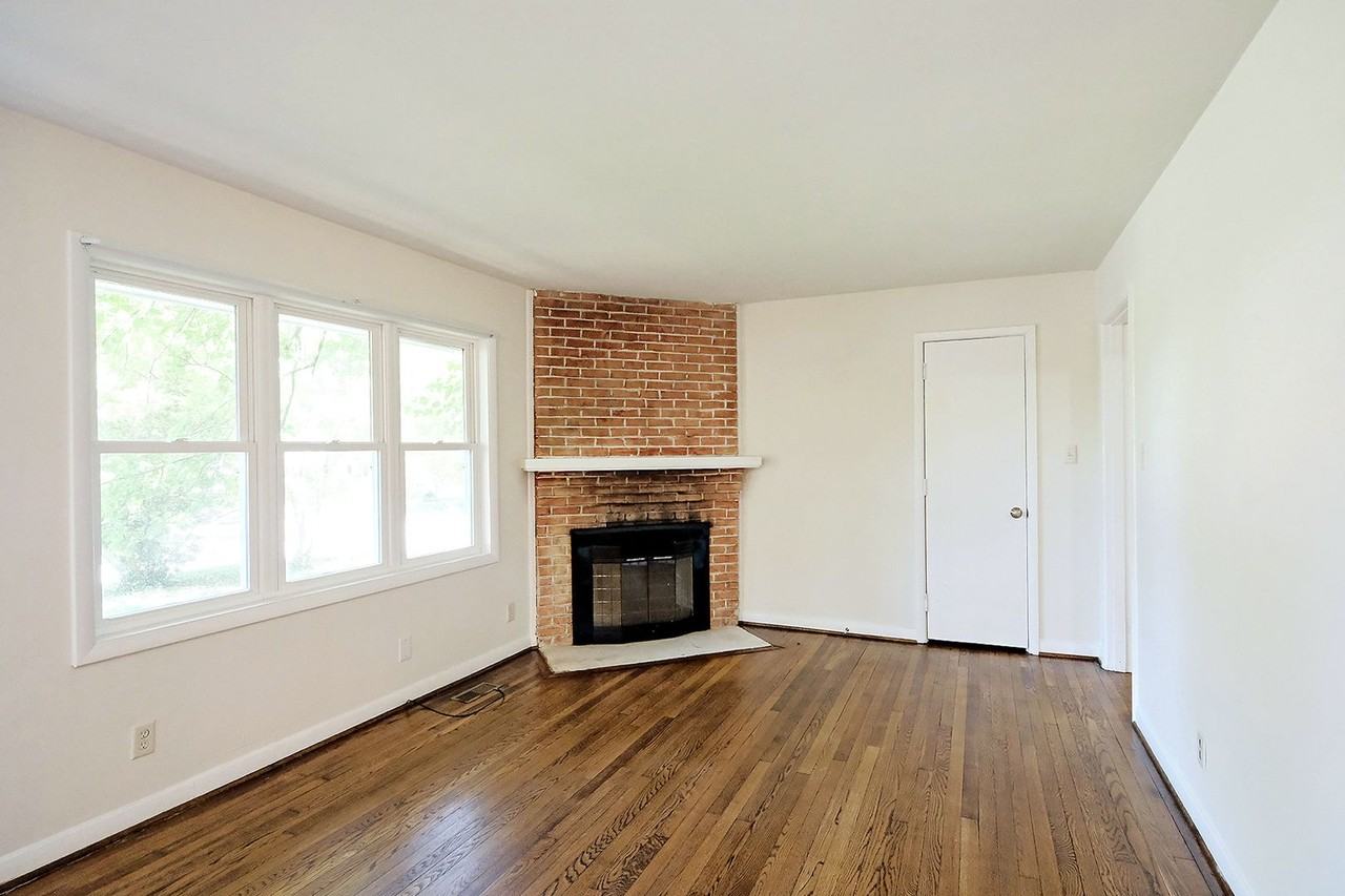 140 W Park Dr - Photo 5 of 15