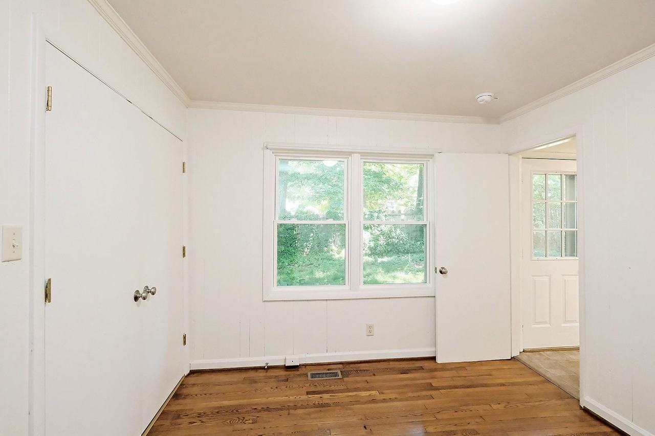 140 W Park Dr - Photo 6 of 15