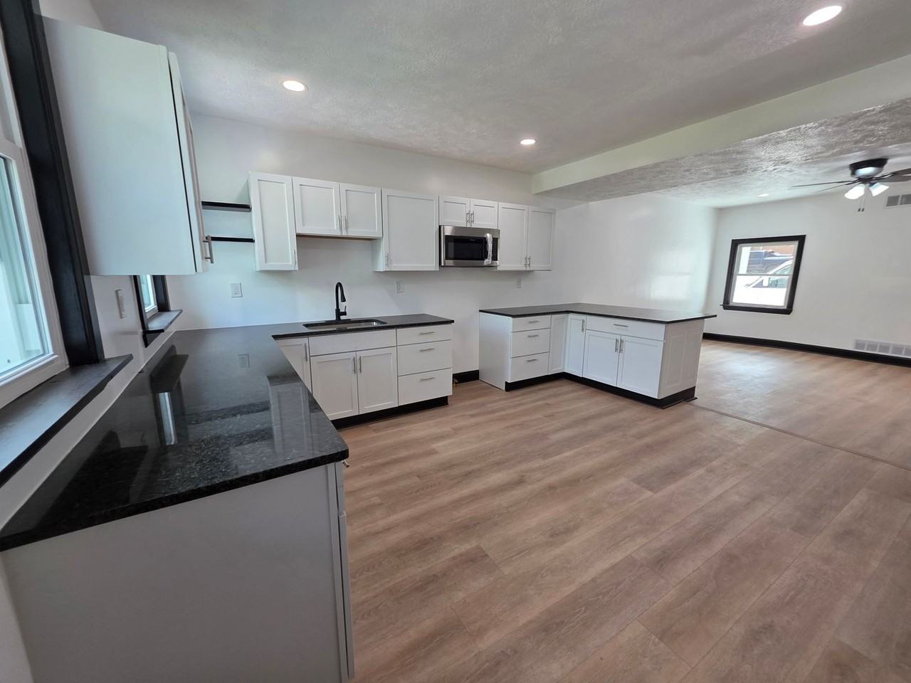 1111 Freyburg St - Photo 2 of 25