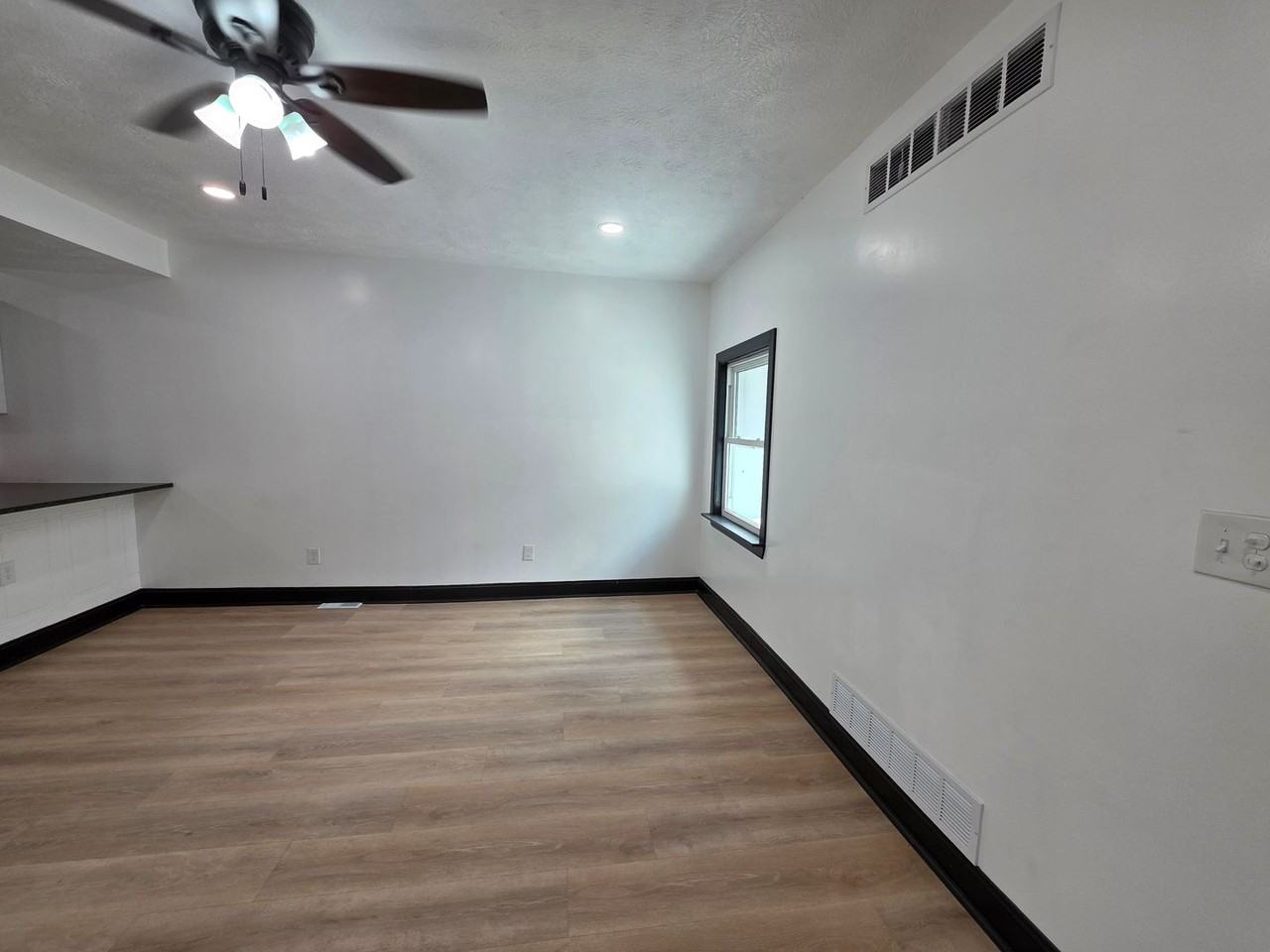 1111 Freyburg St - Photo 6 of 25