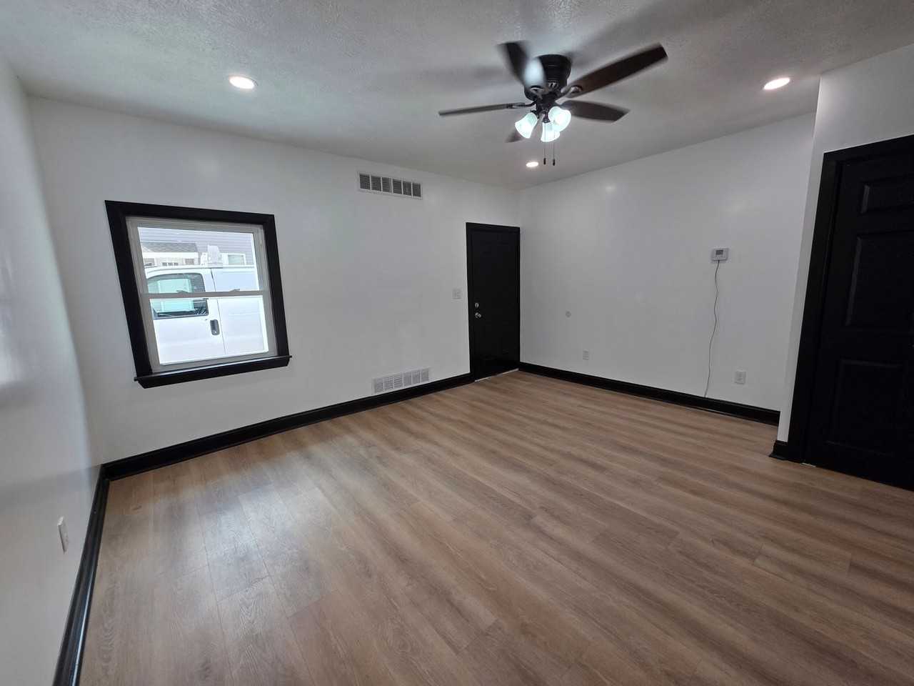 1111 Freyburg St - Photo 7 of 25