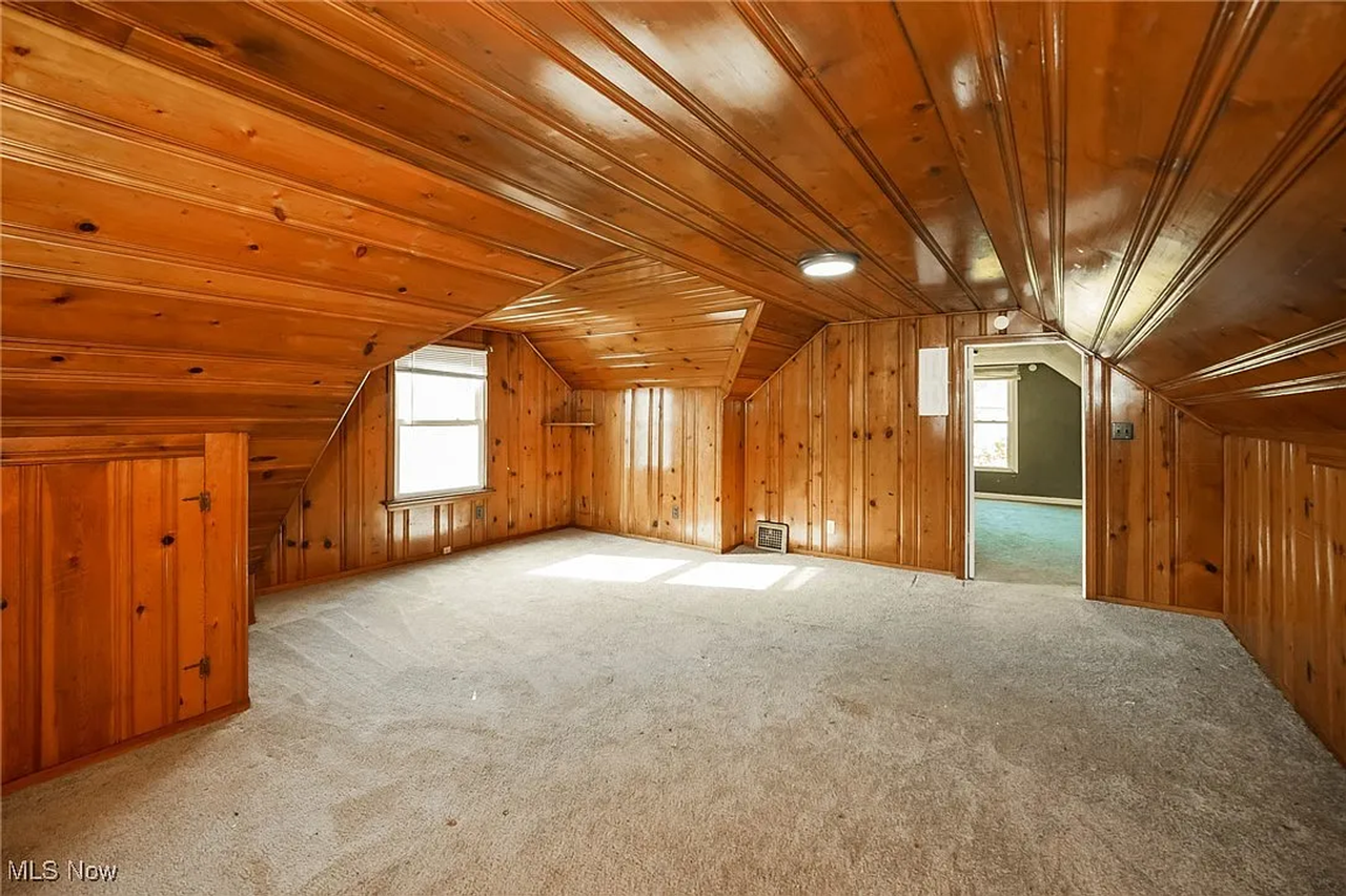 13409 Glendale Ave - Photo 3 of 4