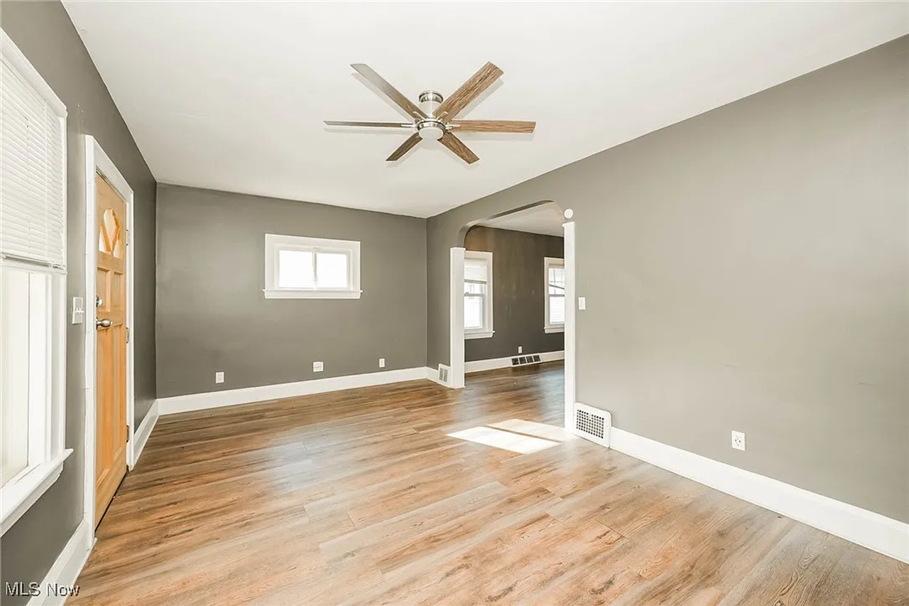 13409 Glendale Ave - Photo 4 of 4