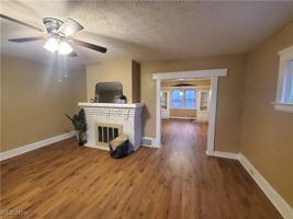 featured image of 890 E 130th St
