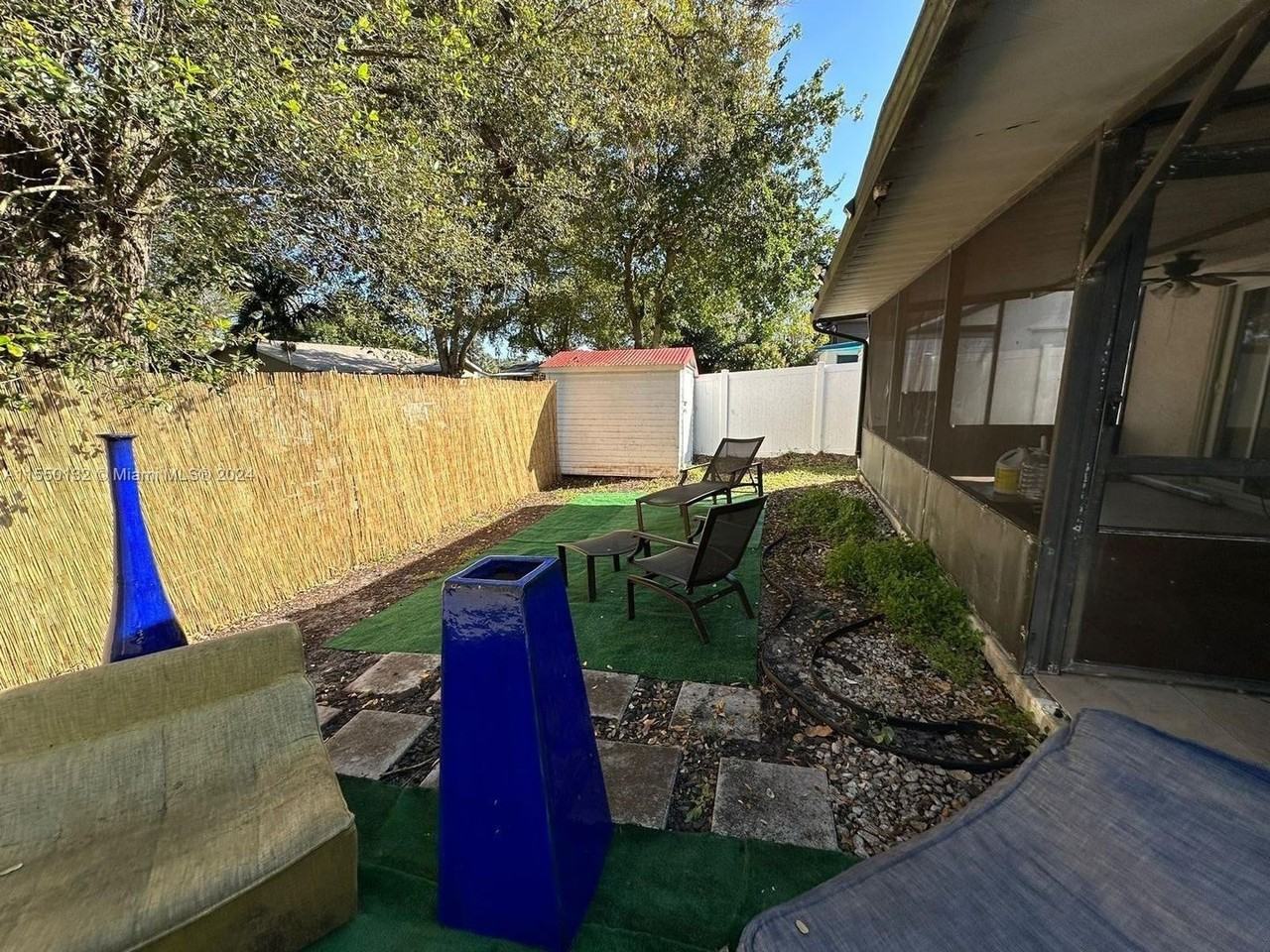 4920 Sw 27th Ave #0 - Photo 6 of 28