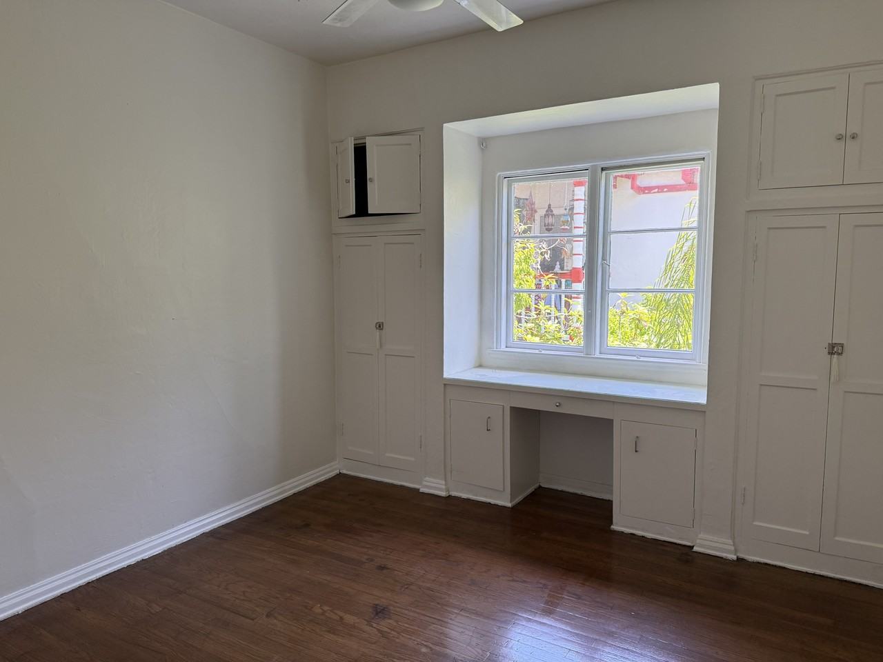 1334 1/2 Miller Dr #1334-1-2 - Photo 5 of 17