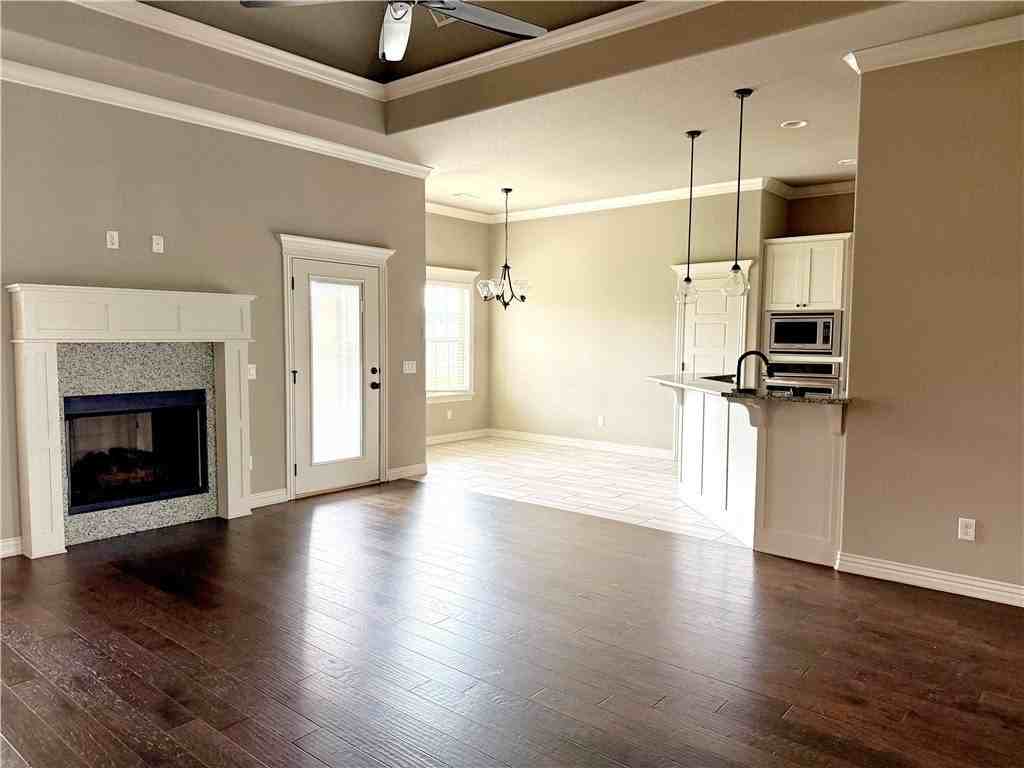 3200 Sw Satinwood Ave - Photo 5 of 16