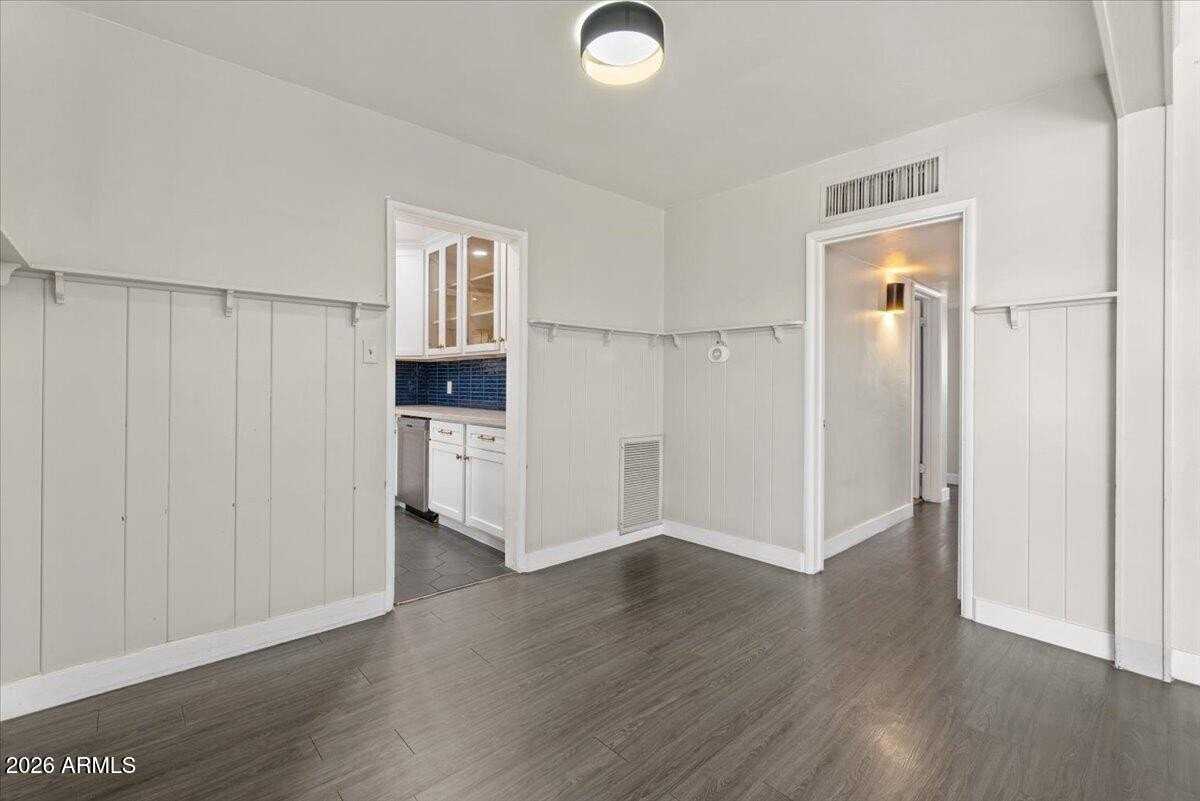 4517 N 10th Ave - Photo 7 of 30
