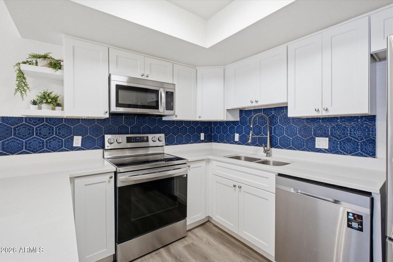 2143 E Center Ln #1 - Photo 4 of 15