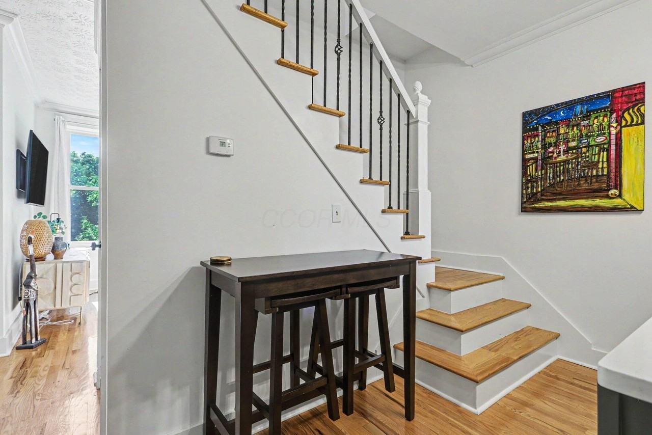 982 Highland St - Photo 6 of 26