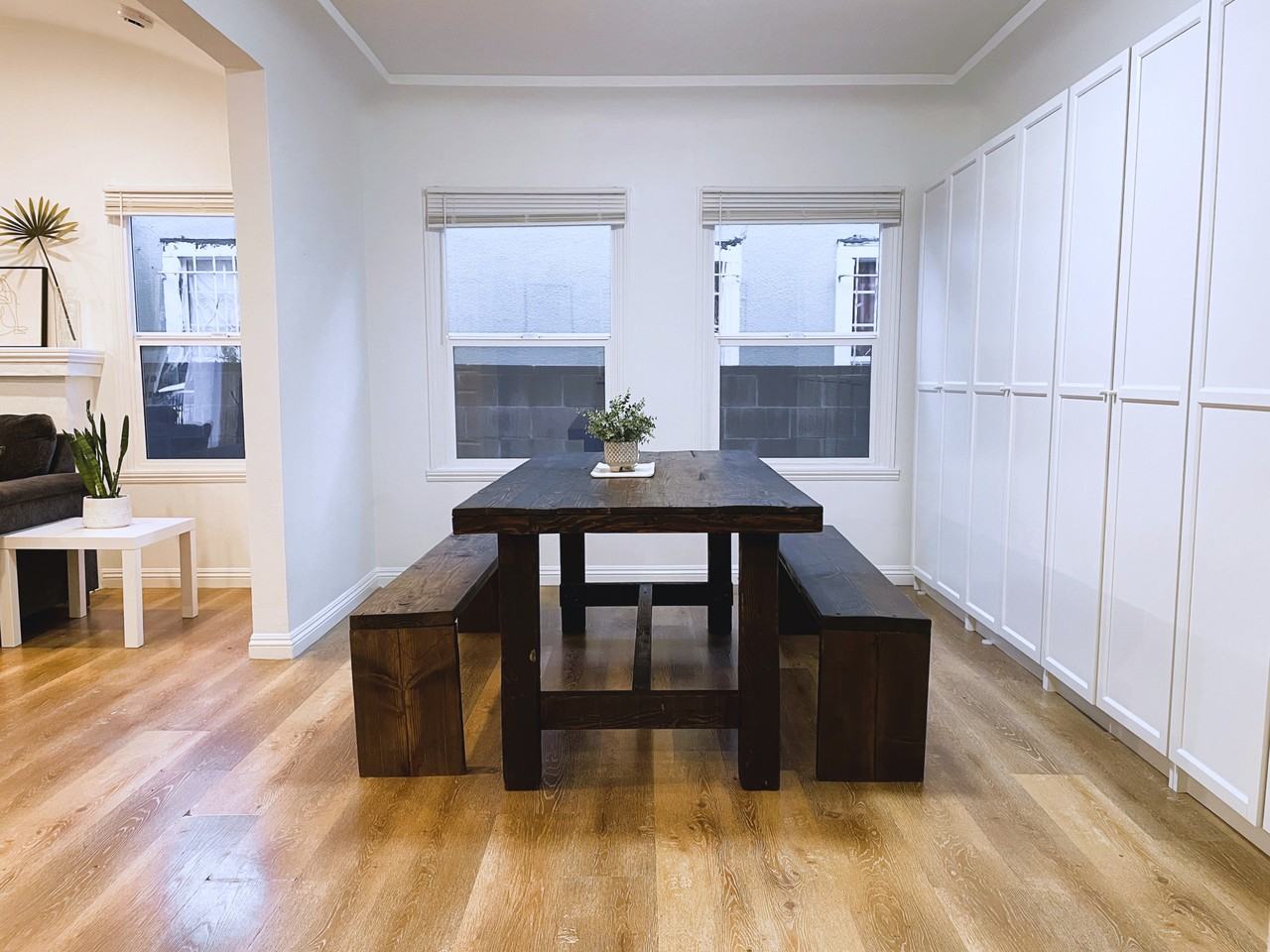 831 East 82nd Street - Photo 7 of 12