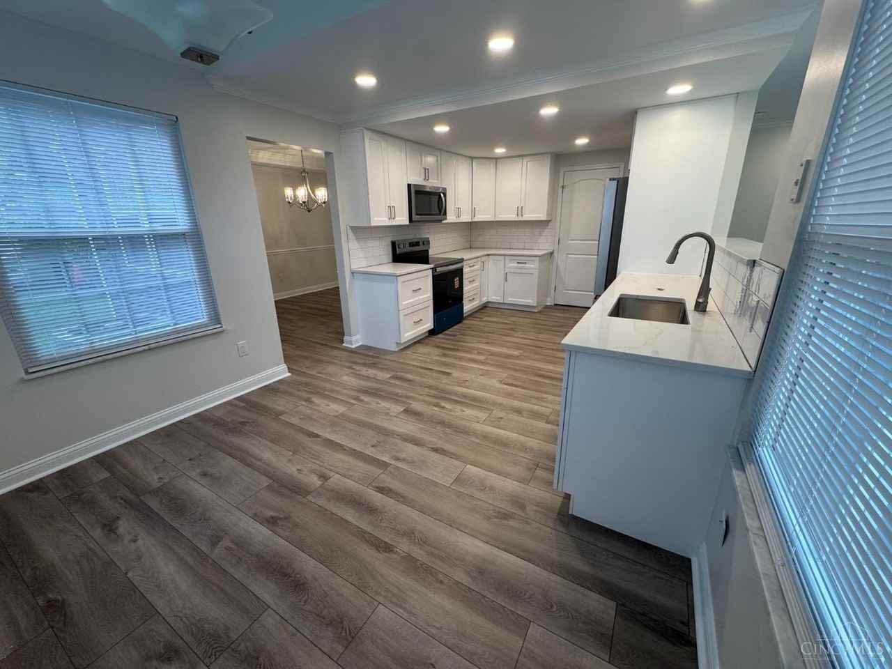 5646 Santa Fe Trl - Photo 4 of 34