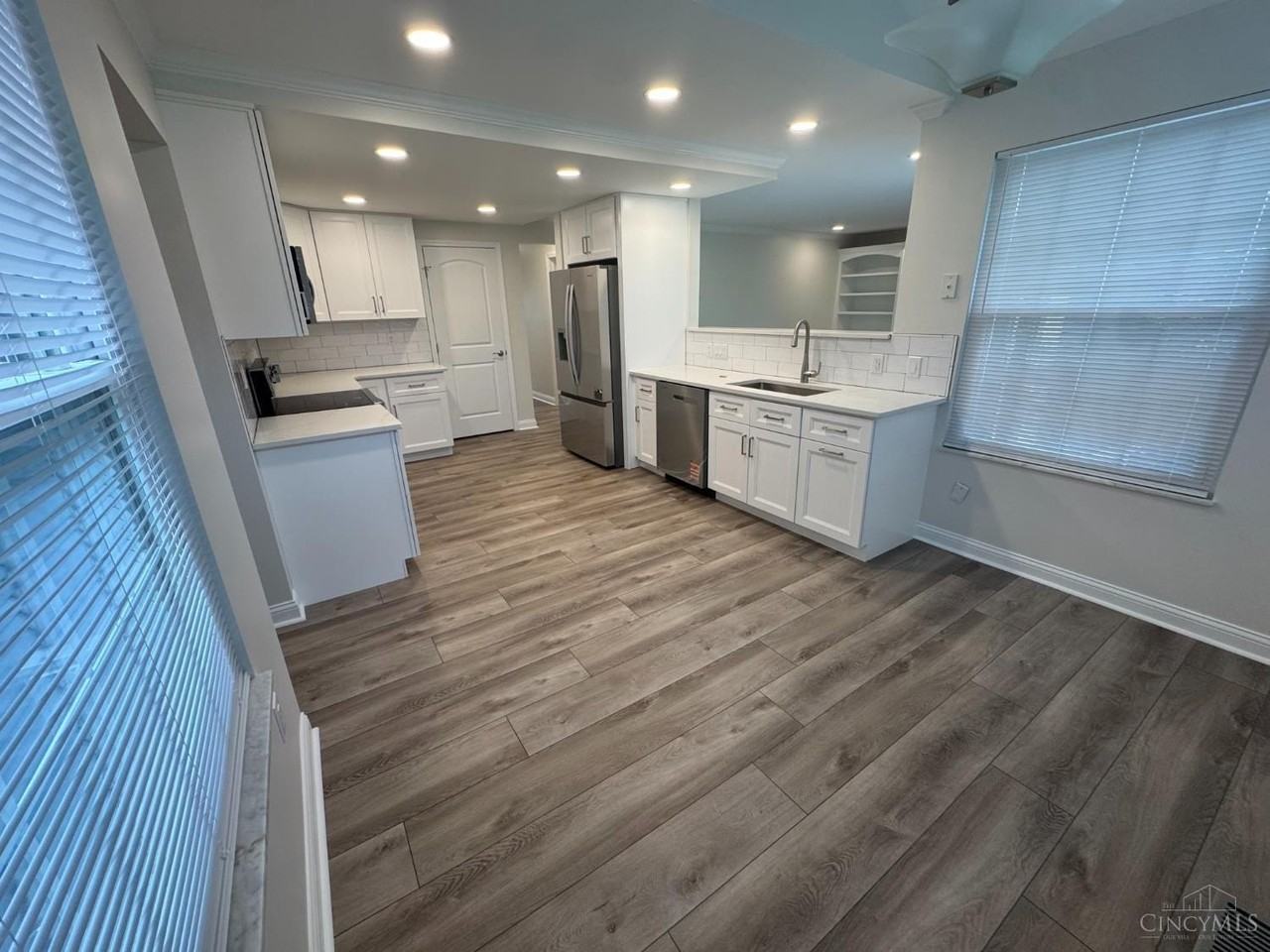 5646 Santa Fe Trl - Photo 6 of 34