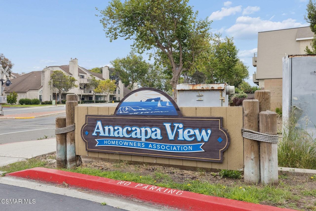 201 S Ventura Rd #7 - Photo 2 of 40