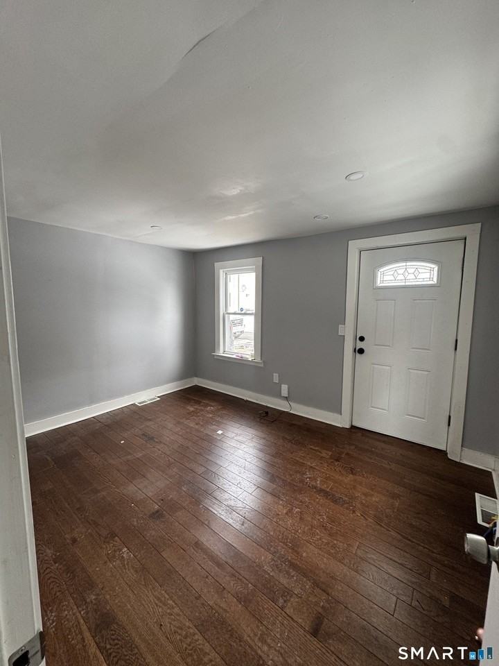 32 Alstrum St #2 - Photo 2 of 2