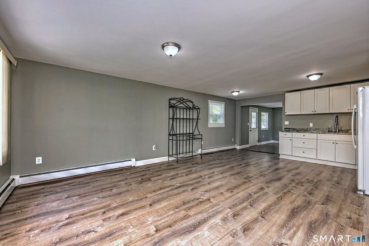 68 Pond Hill Rd - Photo 4 of 40