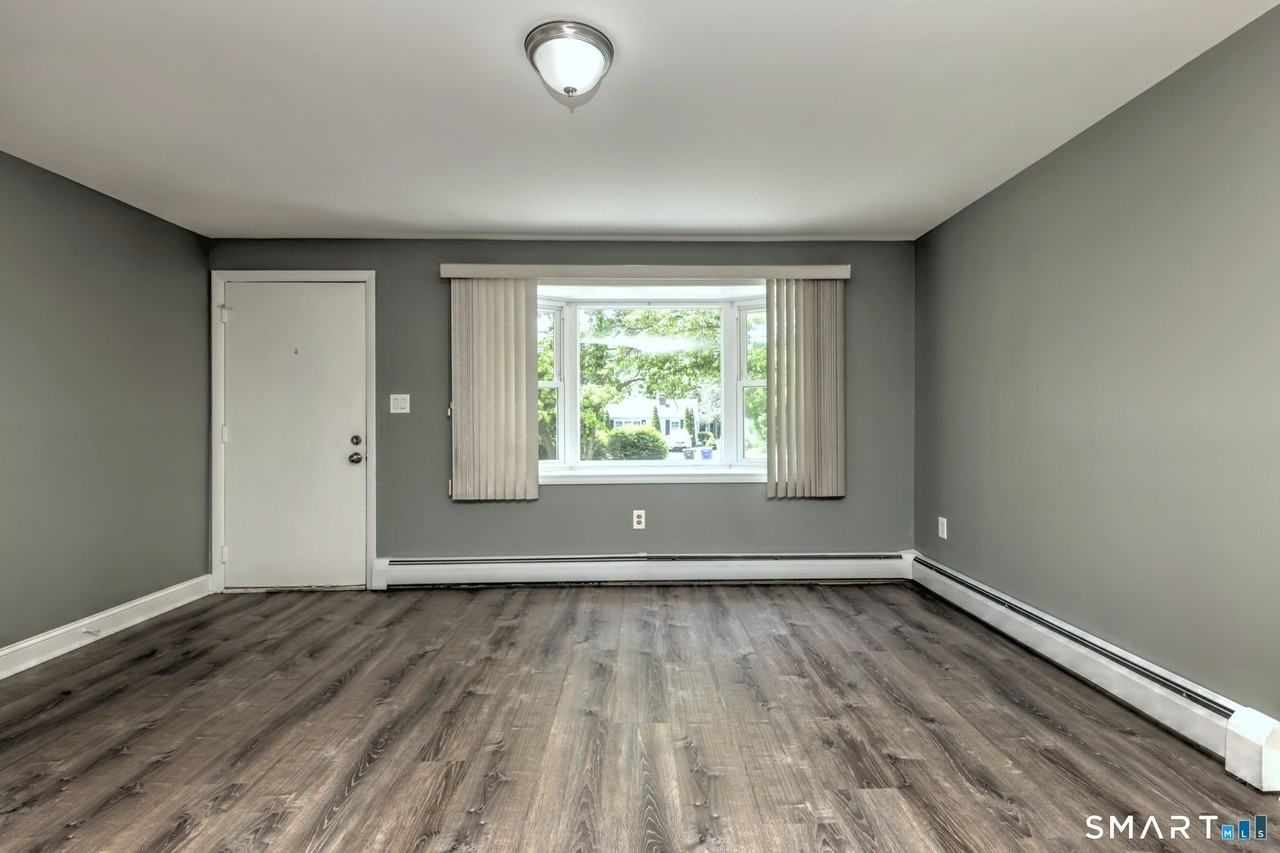 68 Pond Hill Rd - Photo 7 of 40