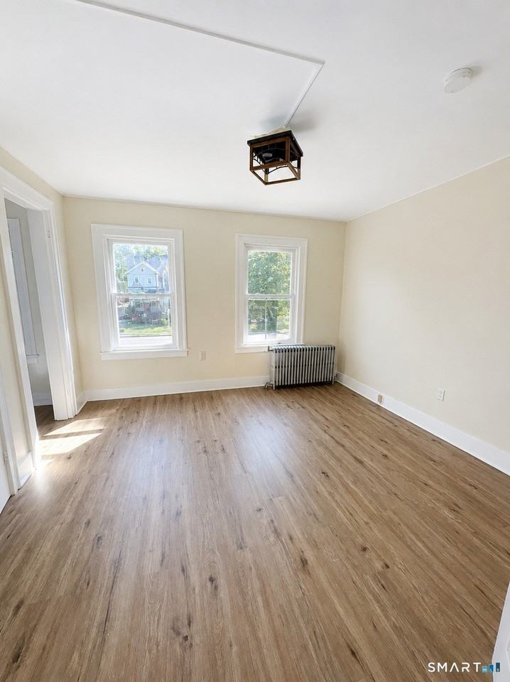 18 Woolsey St - Photo 3 of 5
