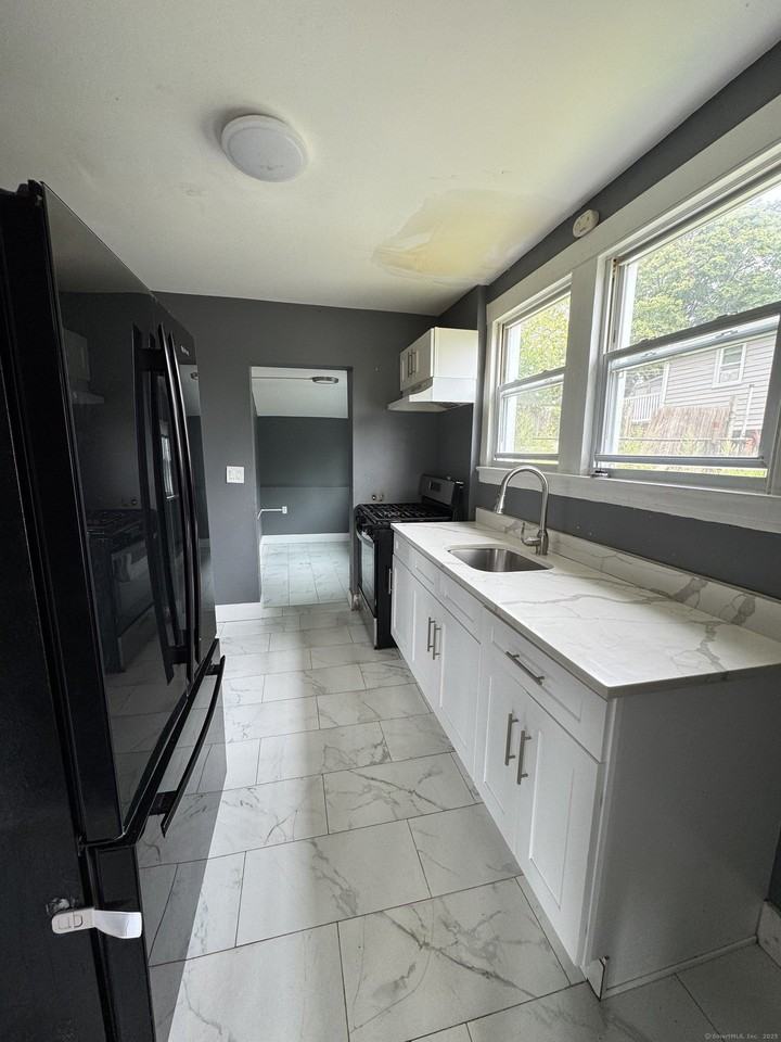 124 1st Ave - Photo 2 of 14