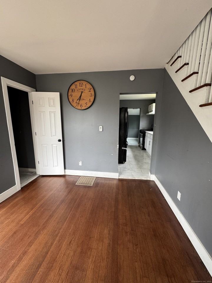 124 1st Ave - Photo 6 of 14