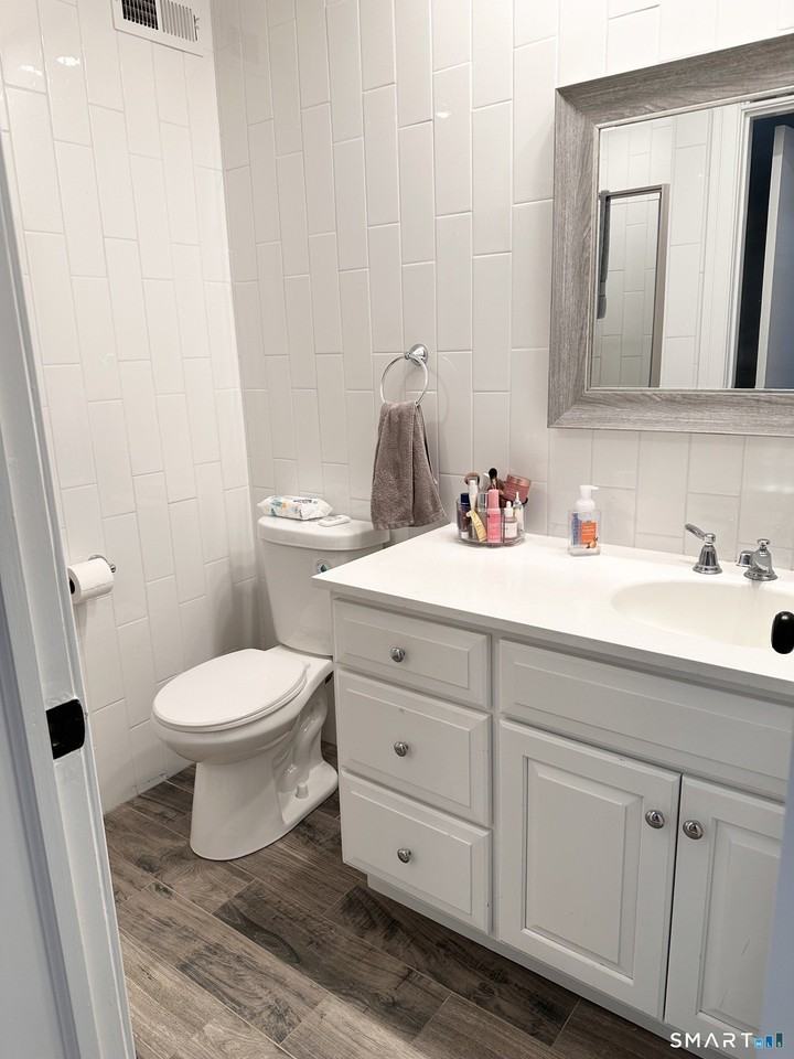 5 Bishop Rd #101 - Photo 5 of 18
