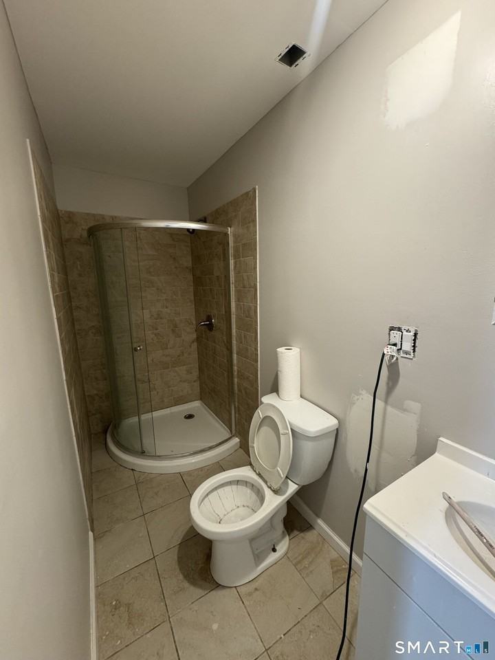 1012 Dixwell Ave #2 - Photo 6 of 6