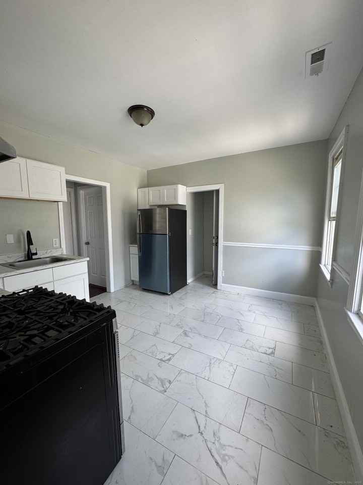 63 Lombard St #3 - Photo 3 of 9