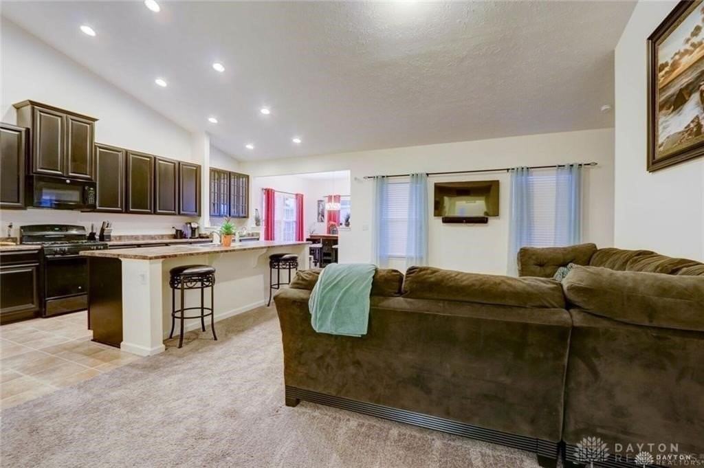7267 Bostelman Pl - Photo 4 of 19