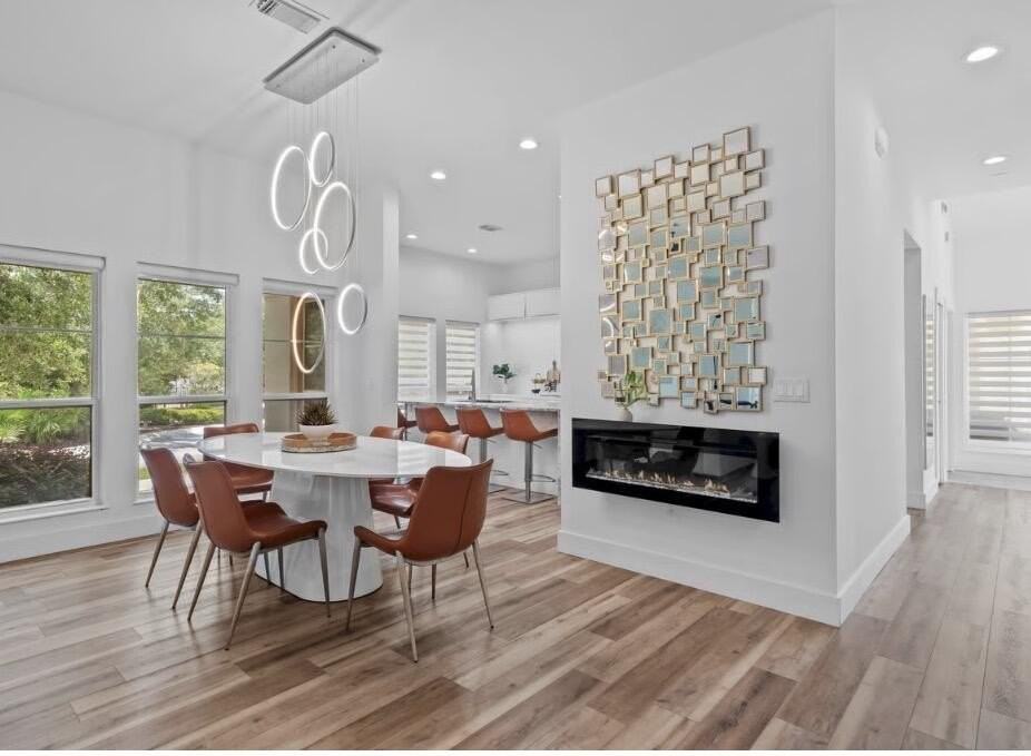 24 Captiva Cir - Photo 2 of 50