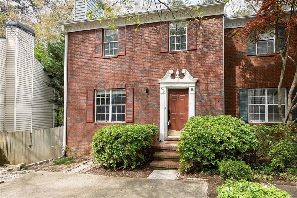 635 Anderson Walk #635 - Photo 3 of 39
