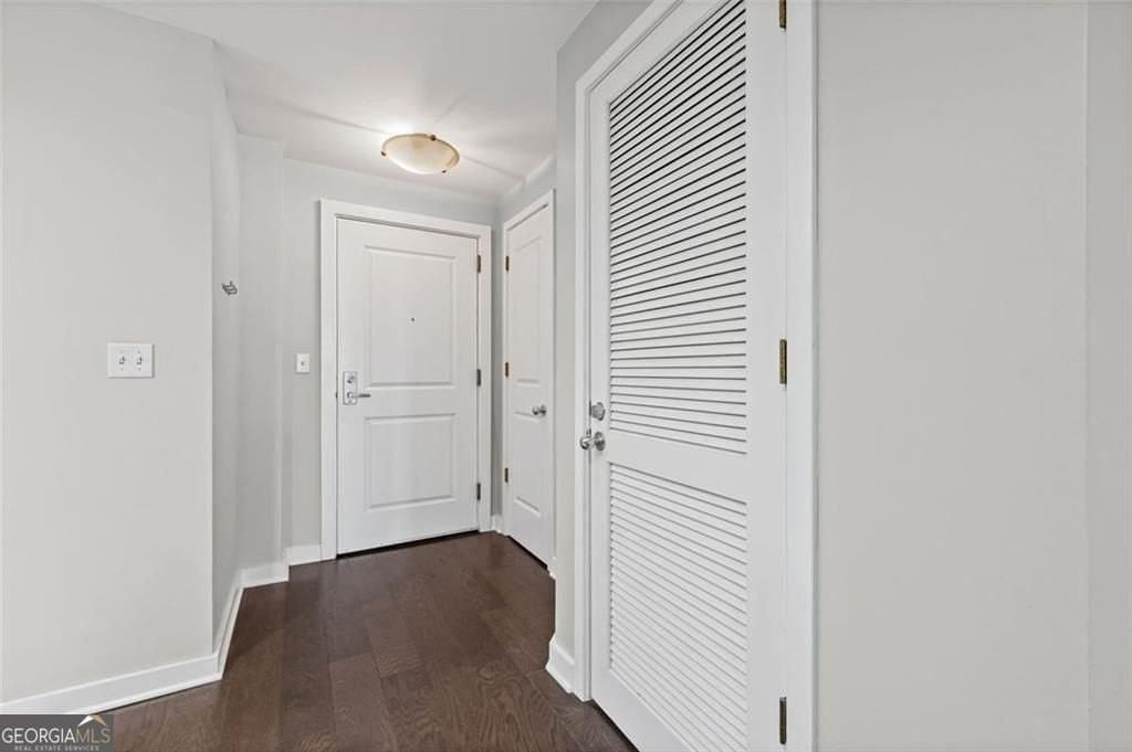 3338 Peachtree Rd Ne #1105 - Photo 4 of 42