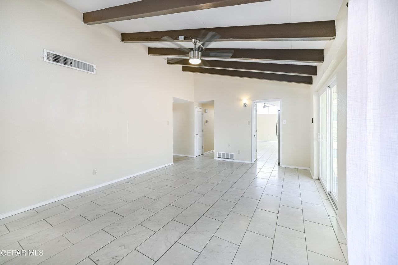 368 Chermont Ct - Photo 6 of 19