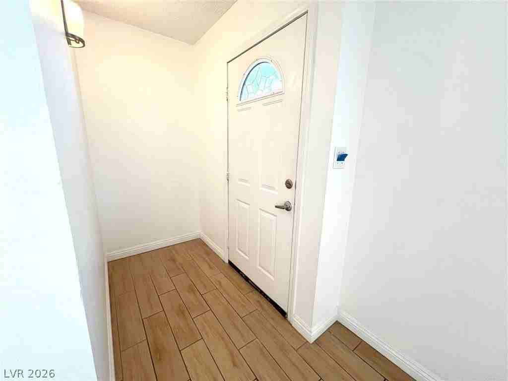 428 Beaumont St - Photo 4 of 44