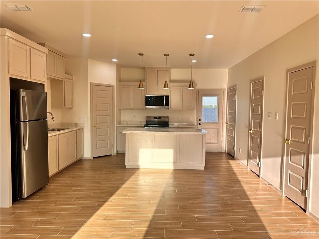 3210 S Joanna Ave #2 - Photo 3 of 19