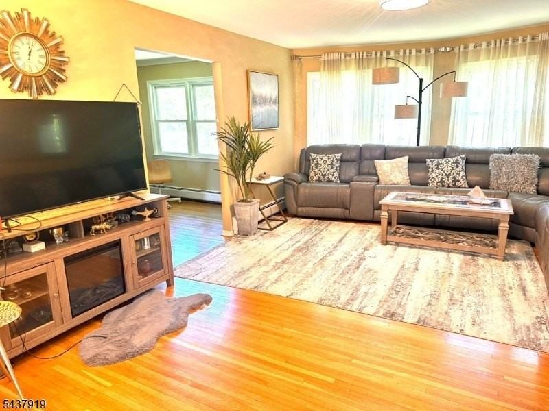 7 Doremus Dr - Photo 6 of 28
