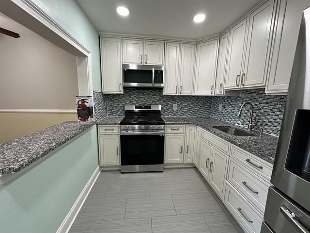 374 CATOR AVE #2 - Photo 4 of 14