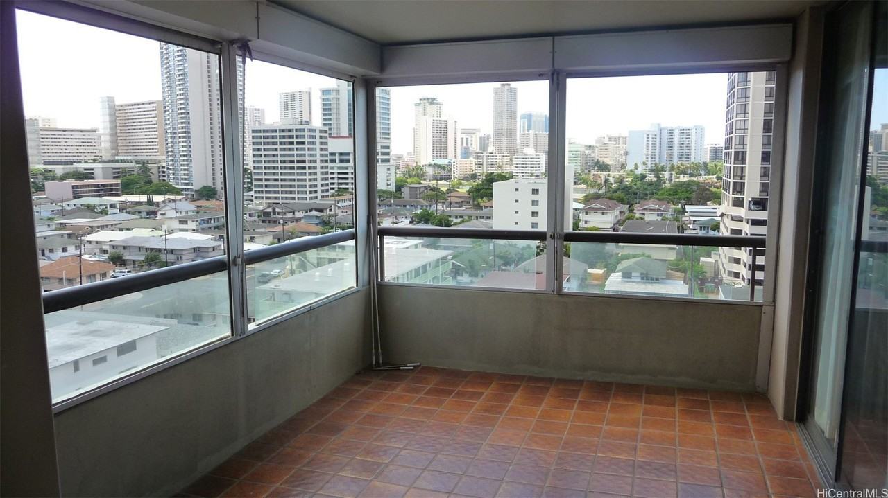 2100 Date St #806 - Photo 5 of 17